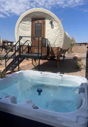 Zion White Bison Glamping & RV Resort